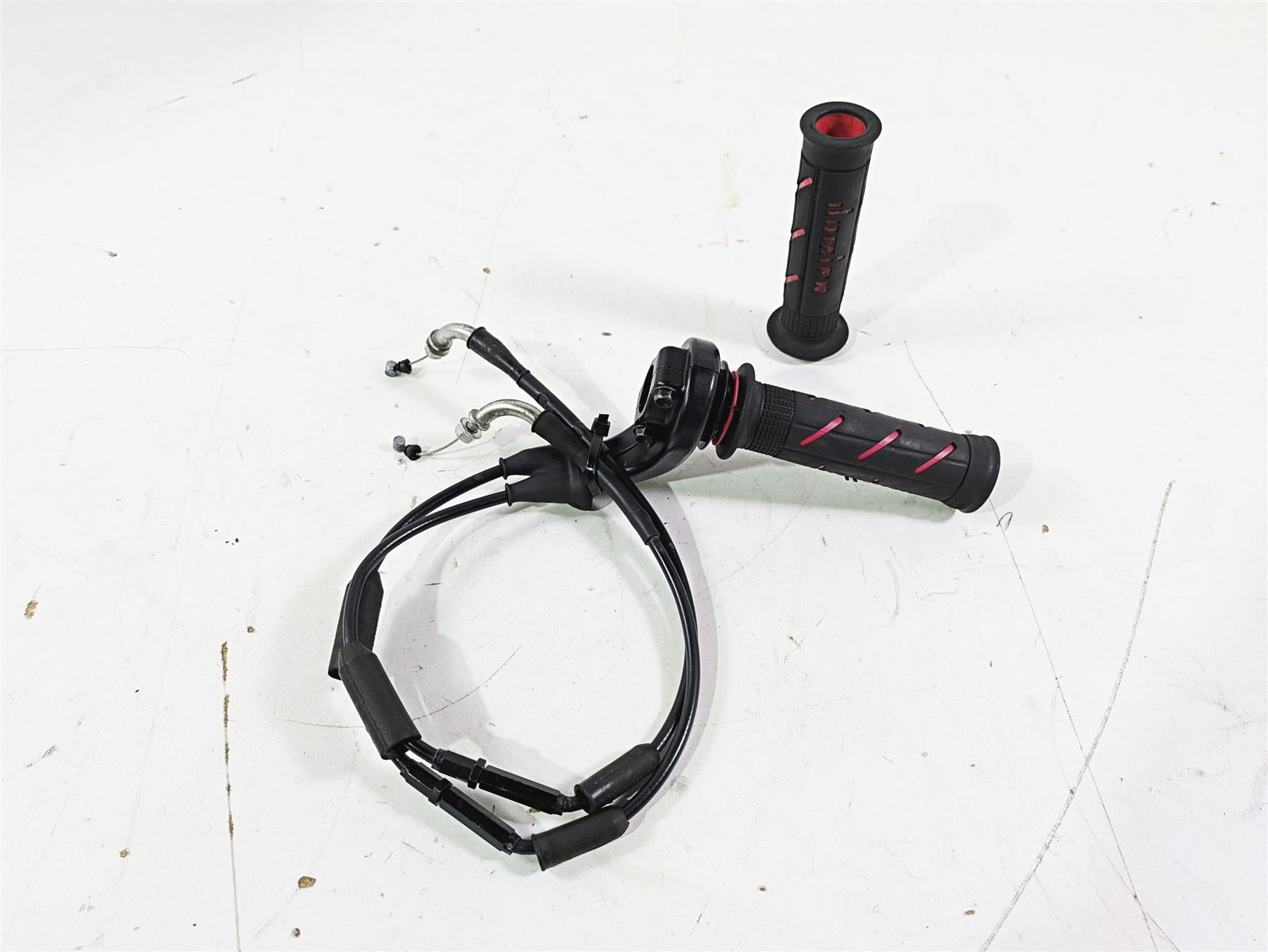 2008 Ducati SBK 1098 S Domino Throttle Grip Set 65420161A