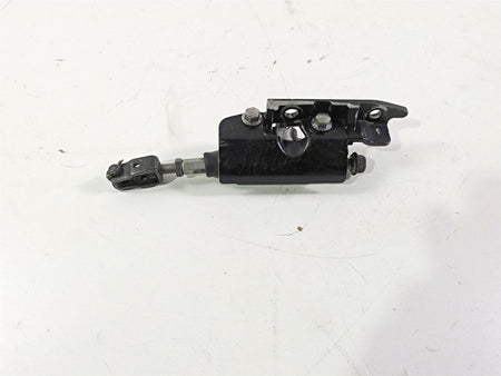 2008 Yamaha XVS1300 V-Star Tourer Rear Brake Master Cylinder 1/2 3D8-2583V-00-00 {{ shop.shopifyCountryName }} - Mototech271
