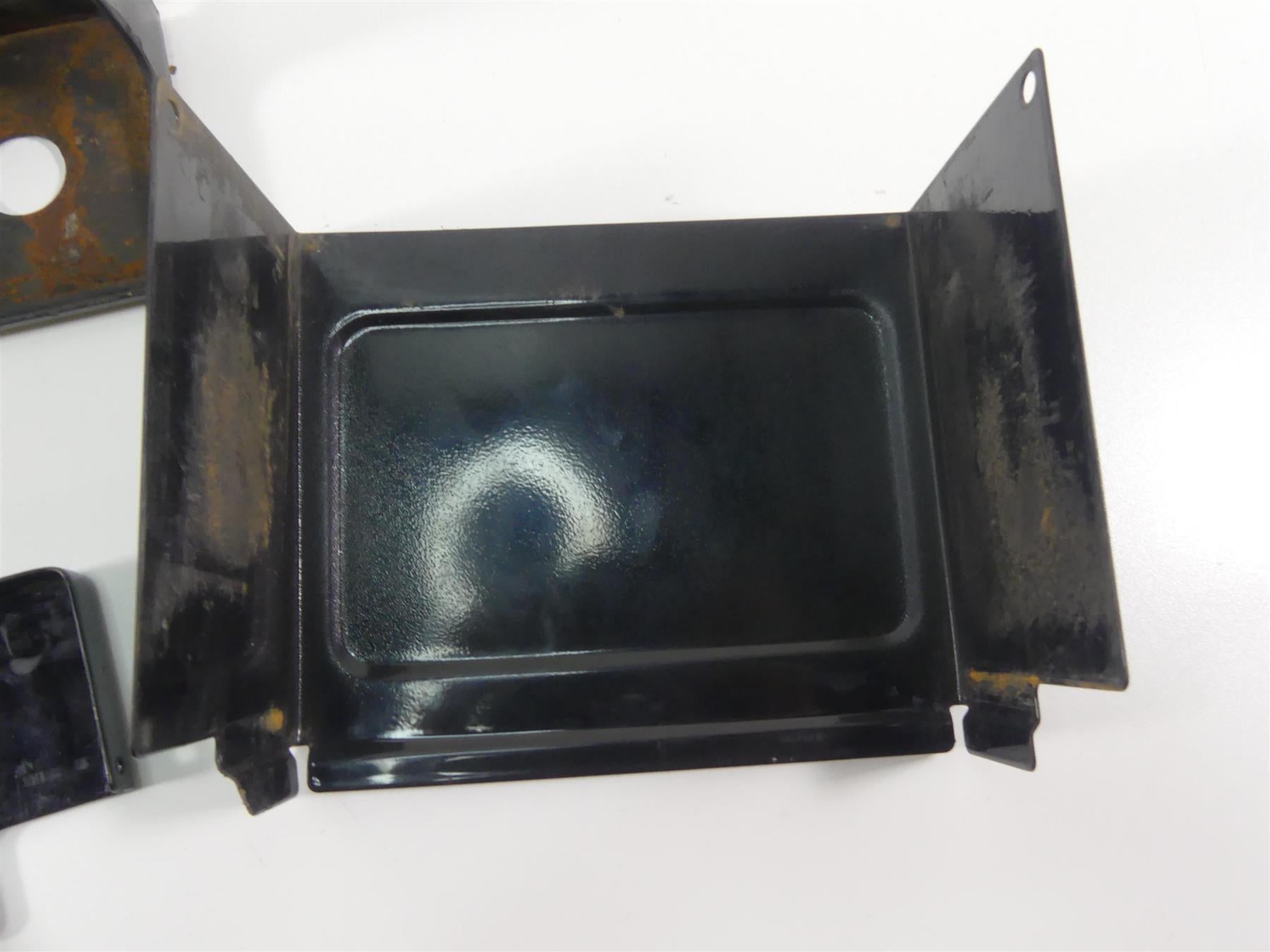 1999 Harley Dyna FXDS Convertible Battery Tray Holder Carrier + Cover 66375-97 {{ shop.shopifyCountryName }} - Mototech271