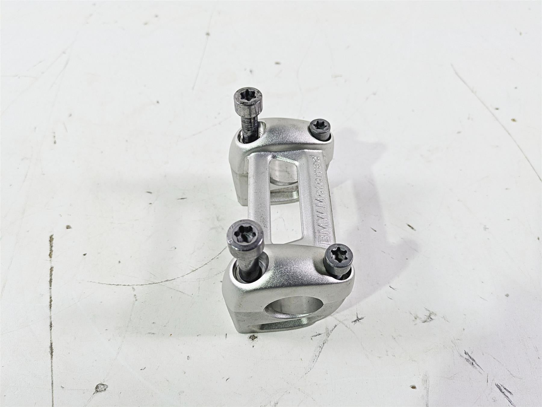 2015 BMW R nineT K21 Handlebar Risers Holder Set 32718538049 32718538047 {{ shop.shopifyCountryName }} - Mototech271
