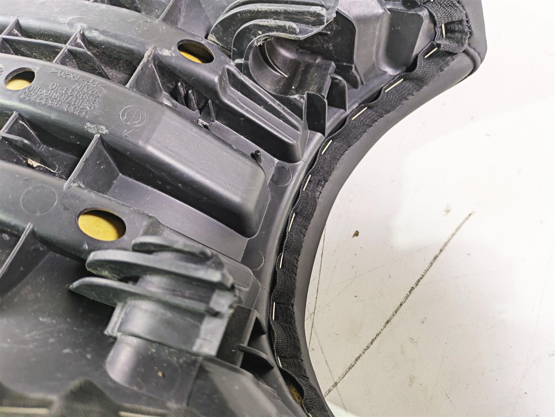 2015 BMW R1200GS Adv K51 Front Seat Saddle Blue Black Tear 52538537858 {{ shop.shopifyCountryName }} - Mototech271
