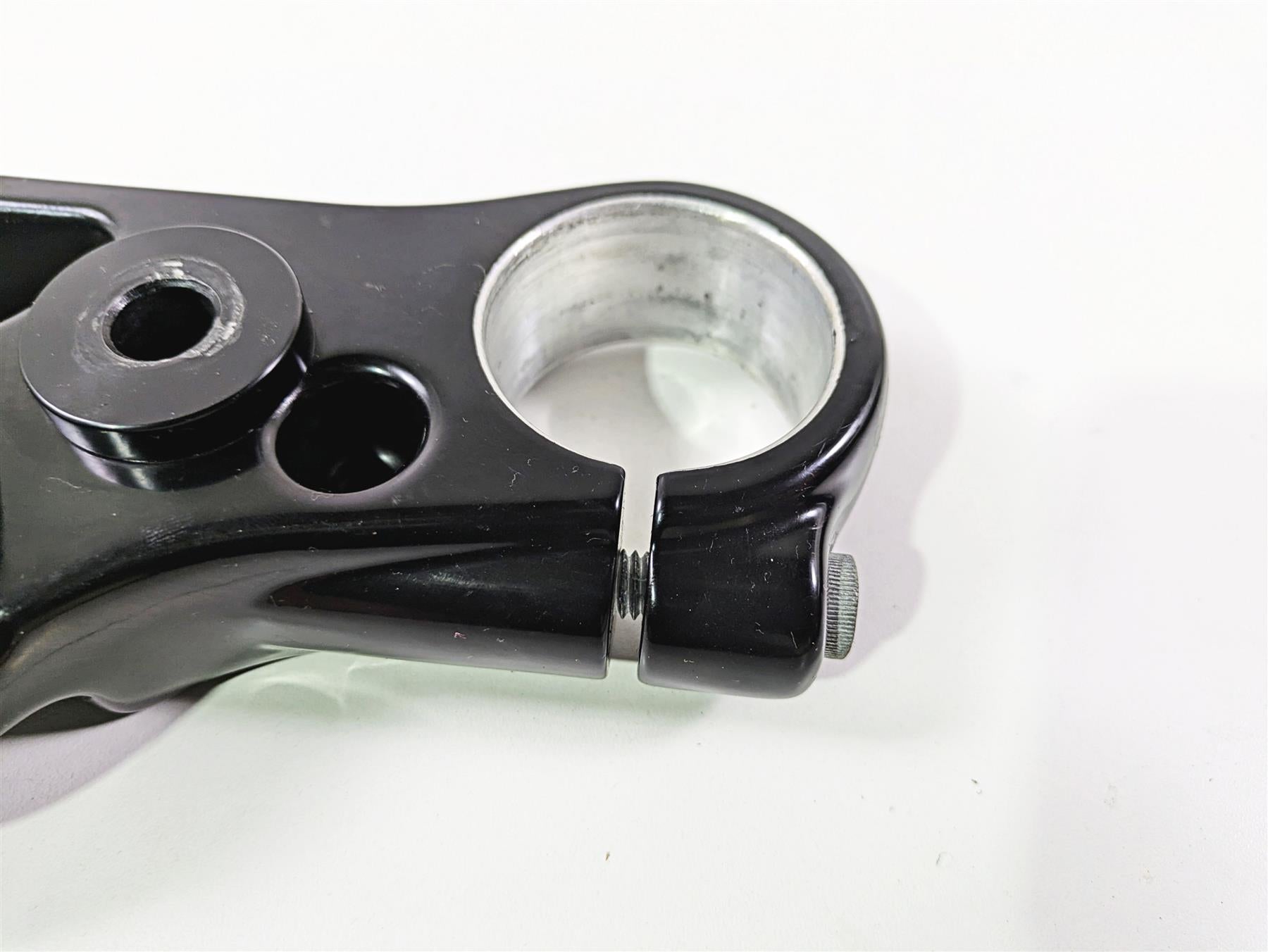 2011 Harley FXDC Dyna Super Glide Upper Triple Tree Steering Clamp 45538-08 {{ shop.shopifyCountryName }} - Mototech271