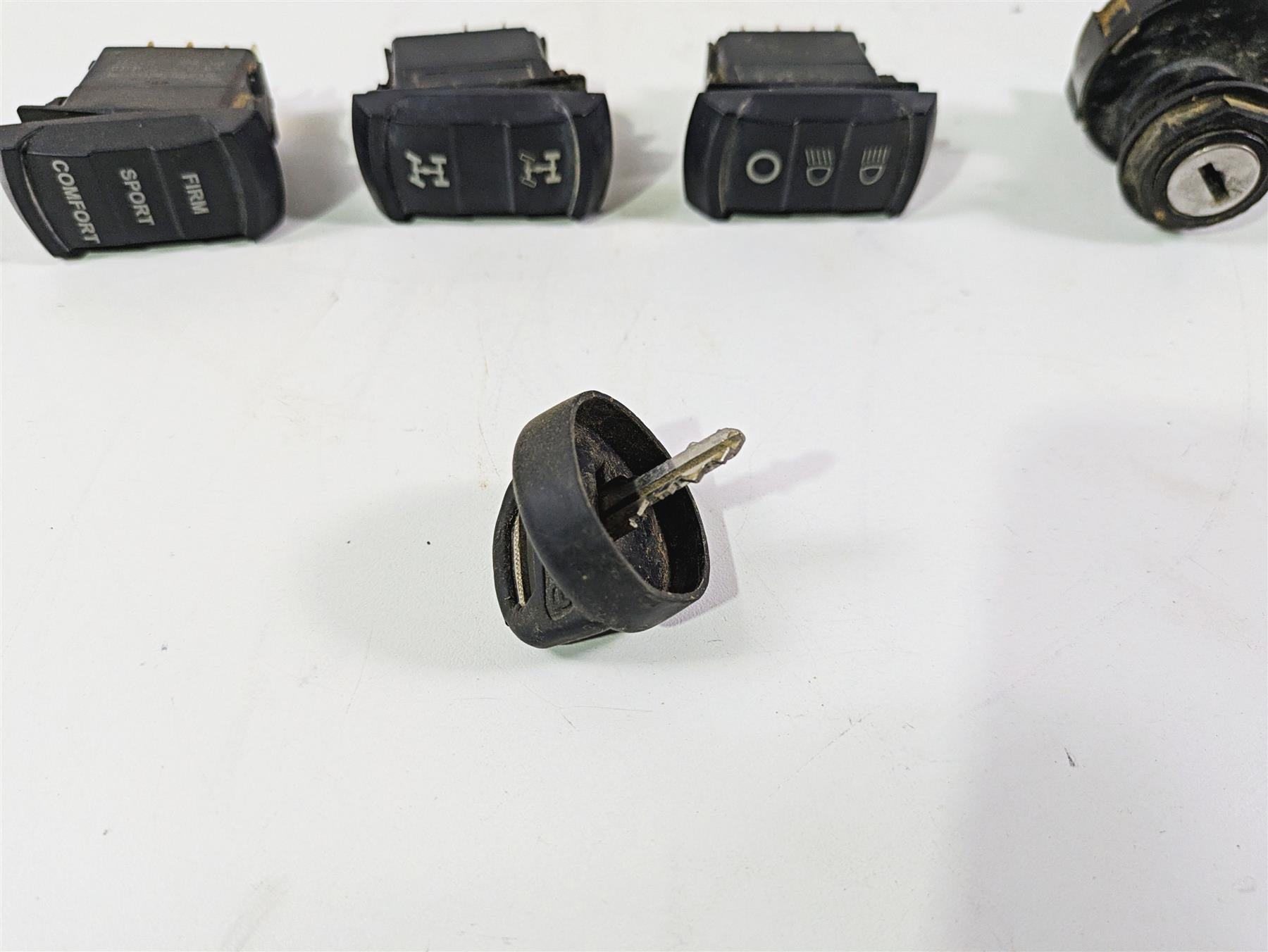 2019 Polaris RZR XP Turbo S Awd Light Switches & Ignition Switch Key Set 4016058 {{ shop.shopifyCountryName }} - Mototech271