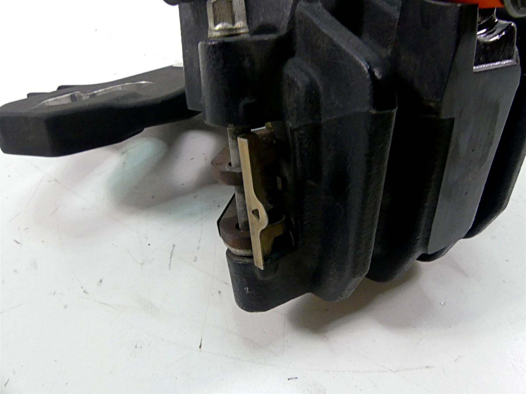 2019 Indian Chieftain Classic Rear Brake Caliper & Bracket 1912006 {{ shop.shopifyCountryName }} - Mototech271