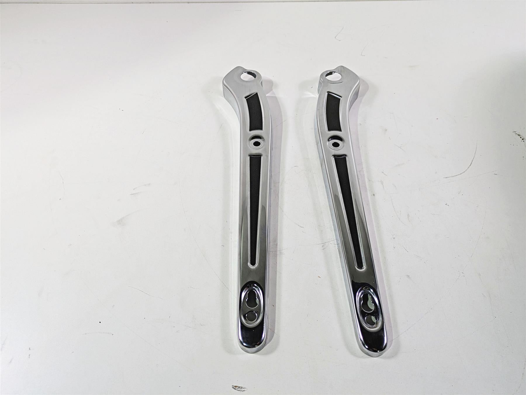 2014 Harley FXDL Dyna Low Rider Rear Fender Struts Braces 57300024 57300026 {{ shop.shopifyCountryName }} - Mototech271