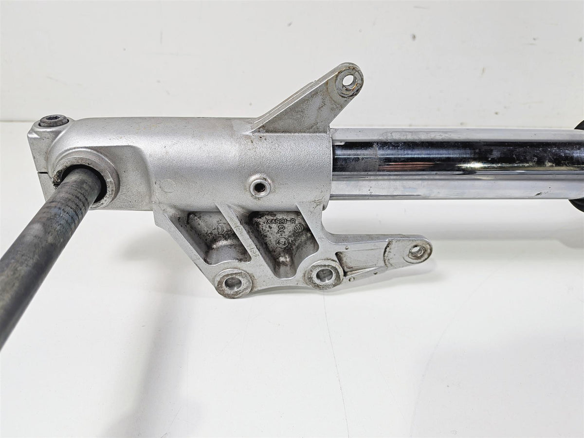 2001 Suzuki VZ800 Marauder Front Fork Triple Tree Set 51110-48E10 51120-48E10 {{ shop.shopifyCountryName }} - Mototech271