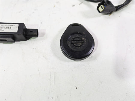 2011 Harley Touring FLHTCUSE CVO E-Glide Tssm Module Fob & Antenna 68924-07 {{ shop.shopifyCountryName }} - Mototech271