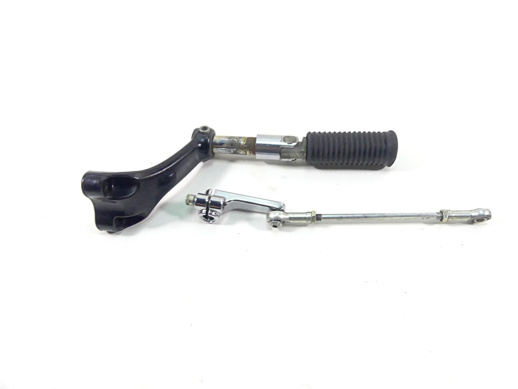 2005 Harley Sportster XL1200 C Front Left Foot Peg & Shifter Links Set 42651-04 {{ shop.shopifyCountryName }} - Mototech271