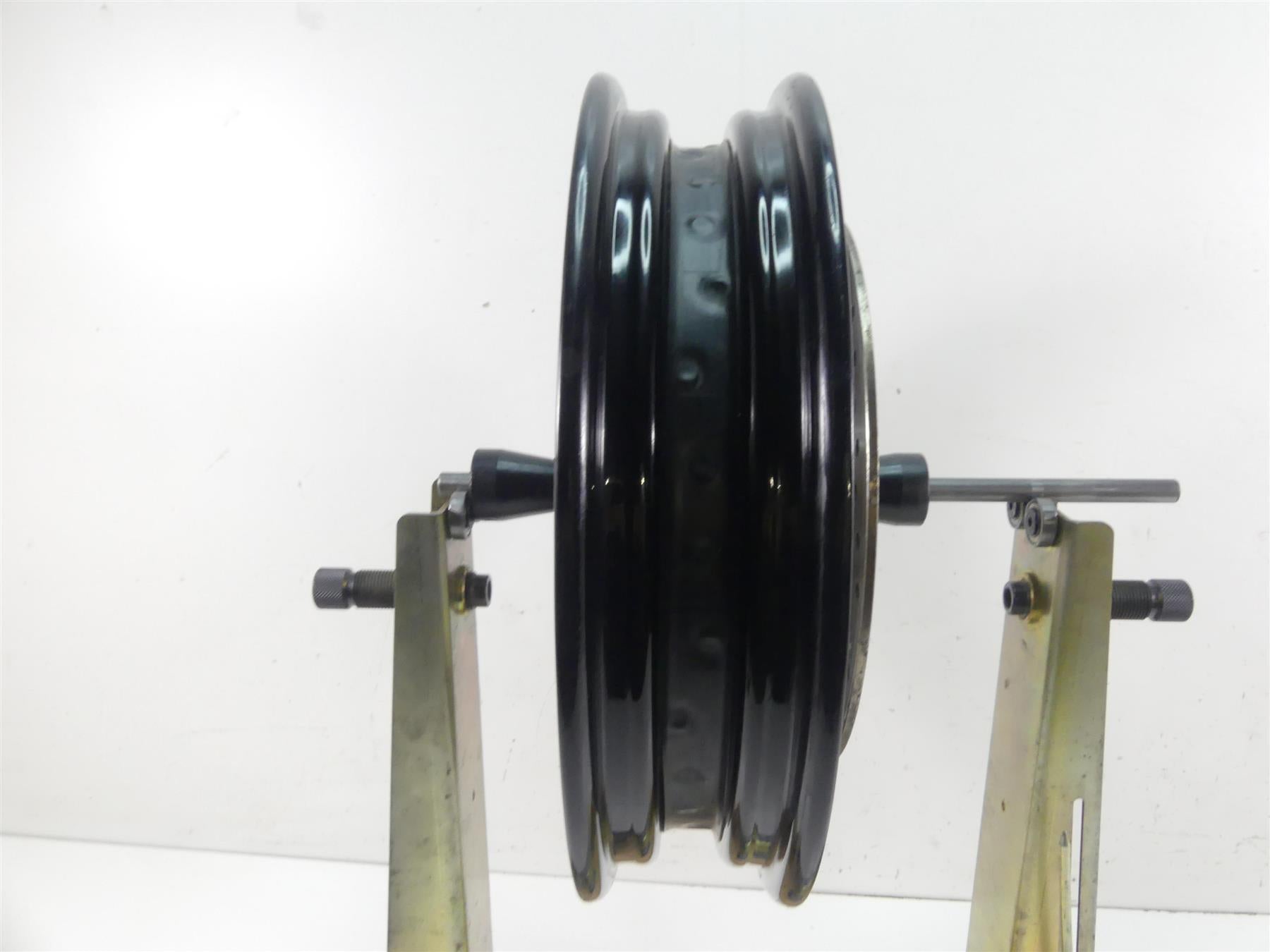2018 Harley Sportster XL1200 Custom 16x3 Front Wheel Rim - Read 41388-10 {{ shop.shopifyCountryName }} - Mototech271