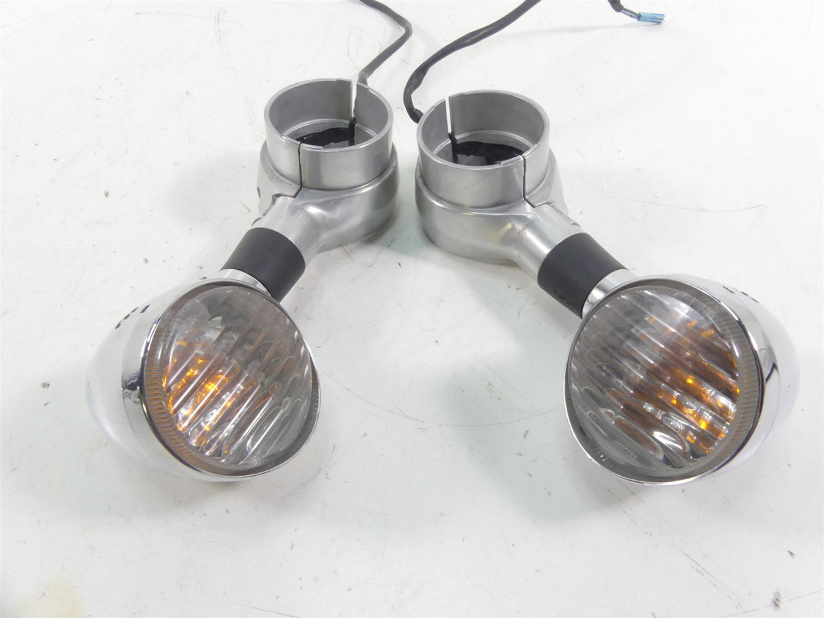 2005 Honda V-Twin VTX1800 S3 Front Blinker Turn Signal & Clamp Set 33450-MCV-N11 {{ shop.shopifyCountryName }} - Mototech271