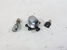 Load image into Gallery viewer, 2013 Harley Softail FLSTC Heritage Classic Ignition Switch Key Lock Set 71400076 | Mototech271
