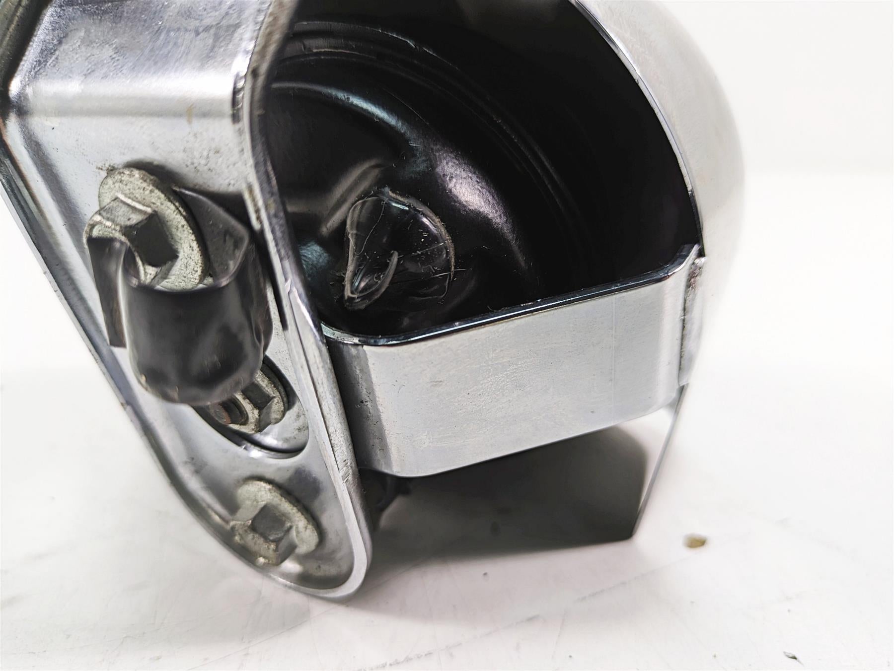 2014 Harley Touring FLHTK Electra Glide Horn + Cover 61300478A {{ shop.shopifyCountryName }} - Mototech271