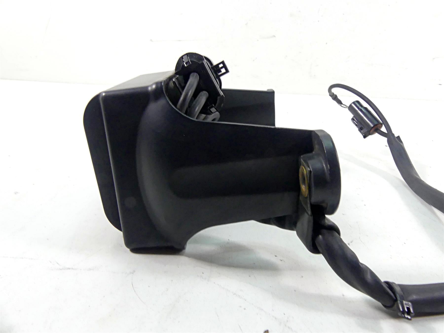 2004 Harley Touring FLHTCUI Electra Glide Rectifier Voltage Regulator 74505-04 {{ shop.shopifyCountryName }} - Mototech271