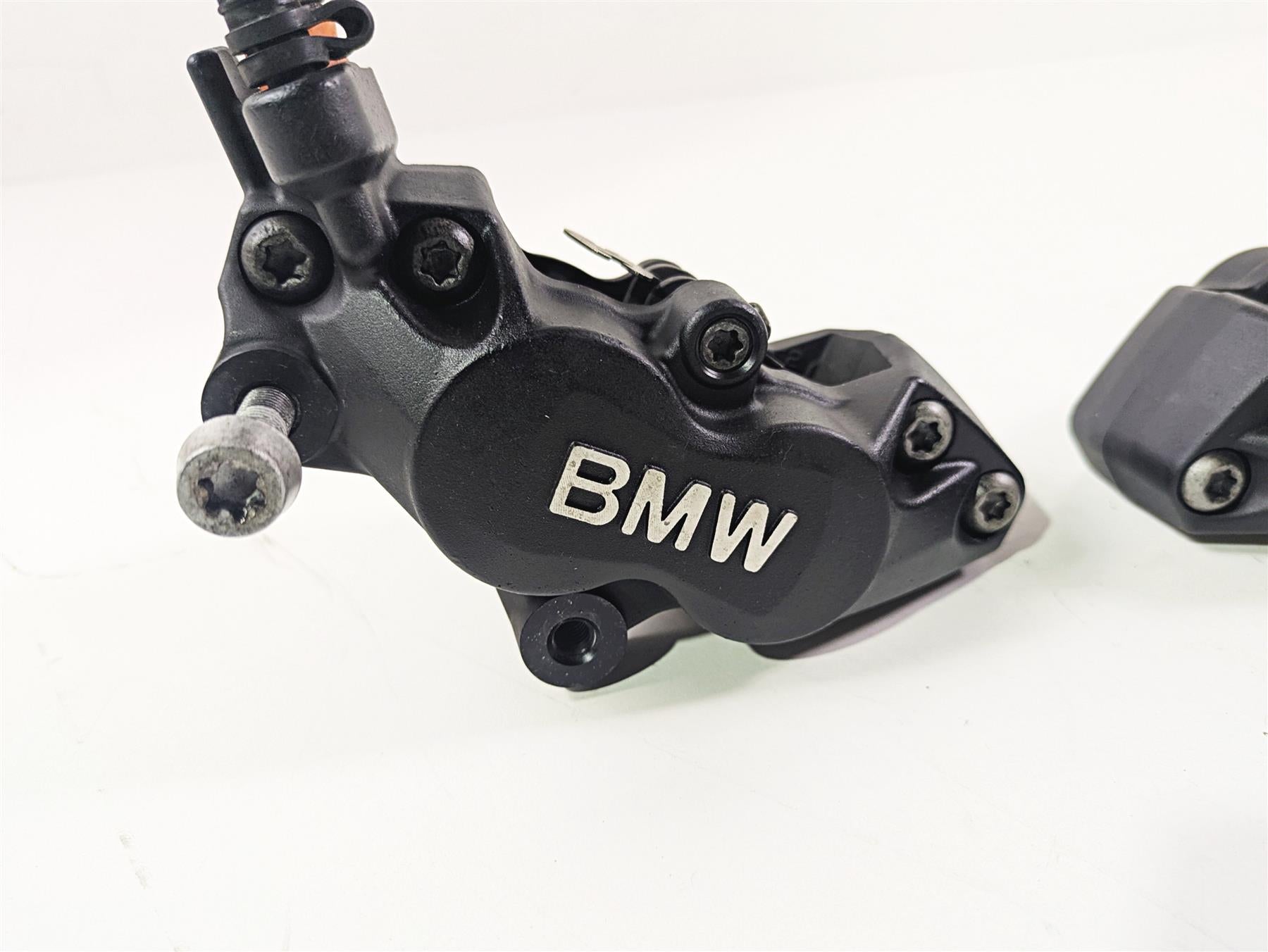 2010 BMW R1200GS K25 Brembo Front Brake Caliper Set 34117711438 34117711439 {{ shop.shopifyCountryName }} - Mototech271