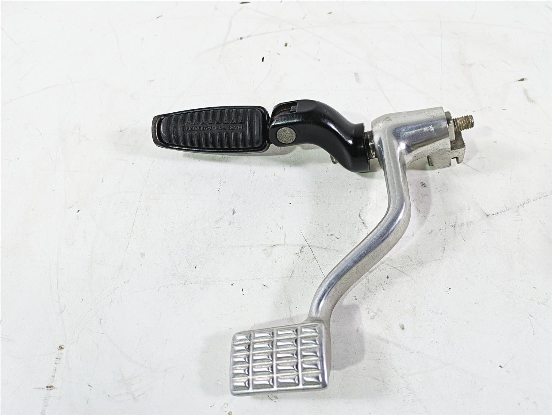 2013 Harley VRSCDX Night Rod Sp Right Front Footpeg Brake Ped 54046-12 44738-06 {{ shop.shopifyCountryName }} - Mototech271