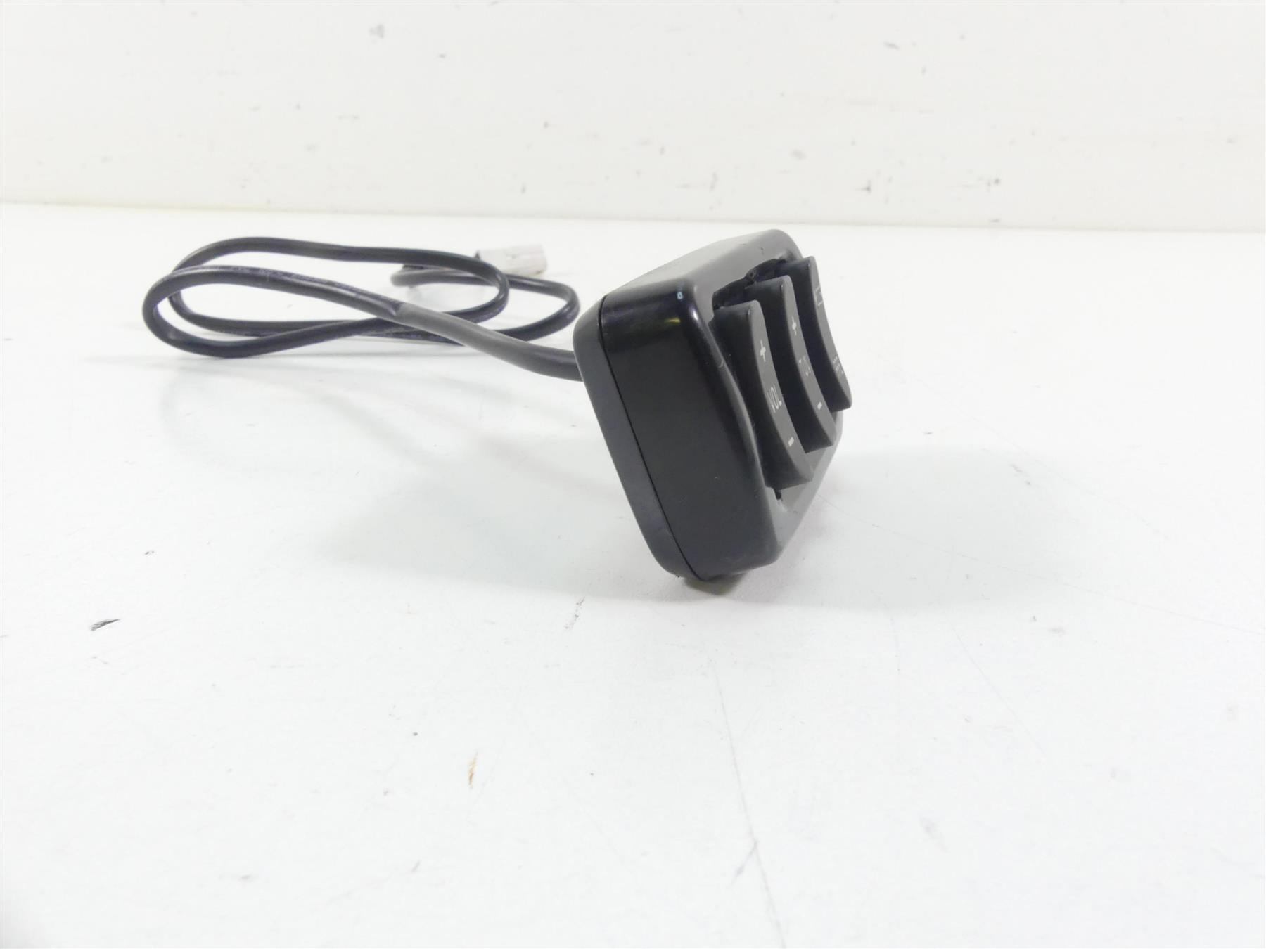 2015 Victory Cross Country Tour Left Hand Radio Stereo Control Switch 1017807 {{ shop.shopifyCountryName }} - Mototech271