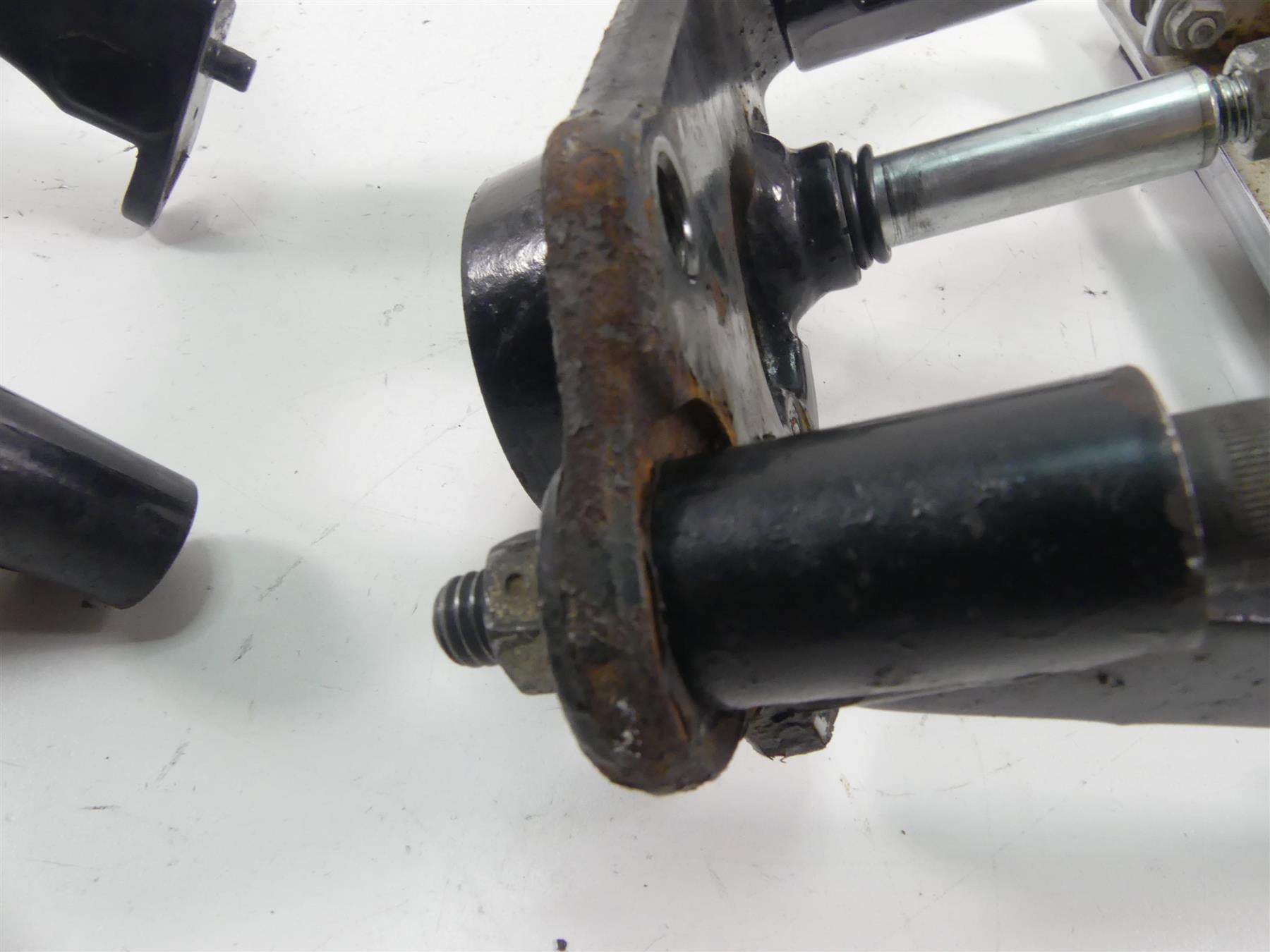 2013 Harley Touring FLHTK Electra Glide Front Rider Floor Board Set 50621-06A {{ shop.shopifyCountryName }} - Mototech271