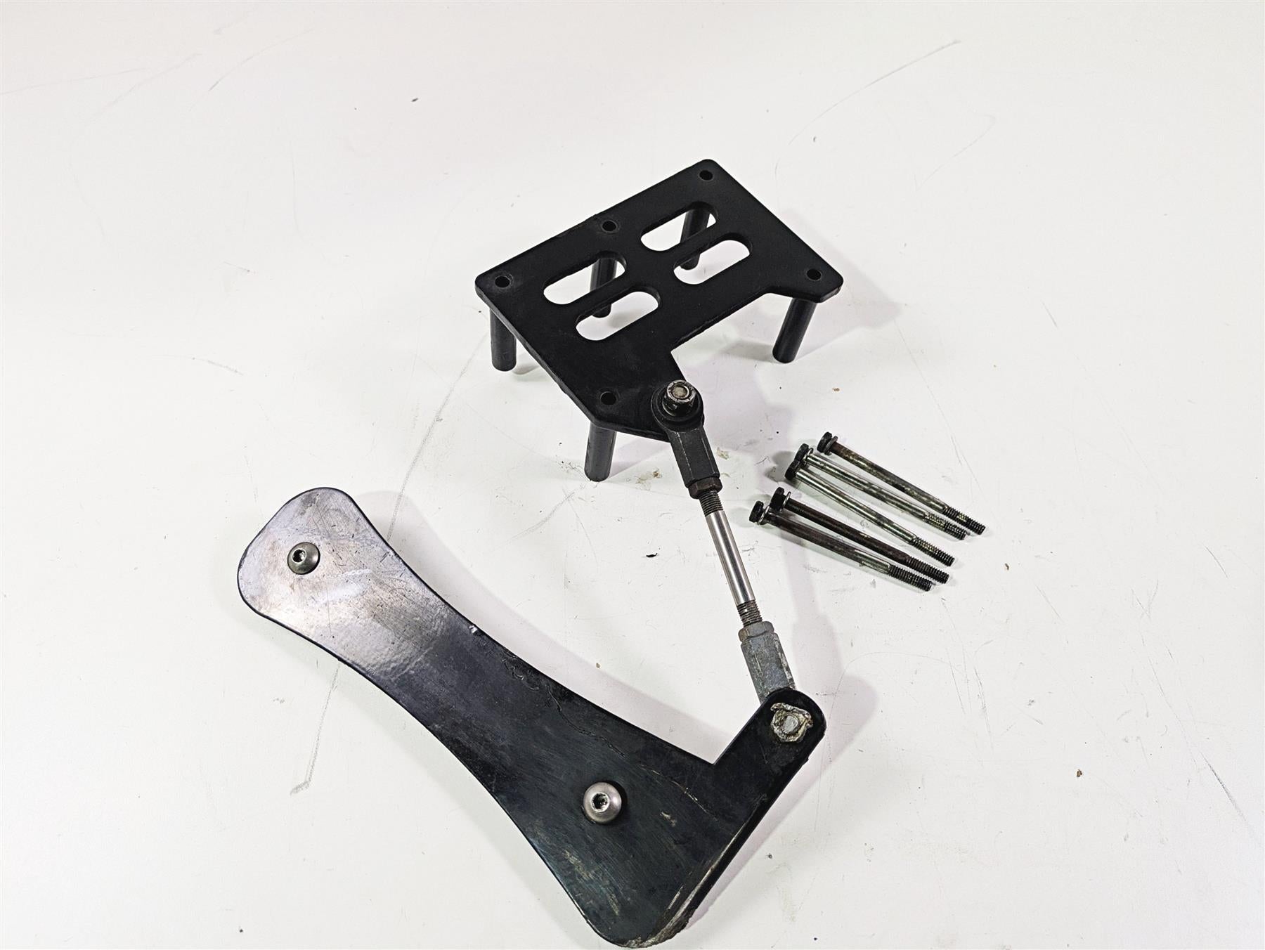 2001 Harley Touring FLHX Street Glide Transmission Mount Stabilizer Kit