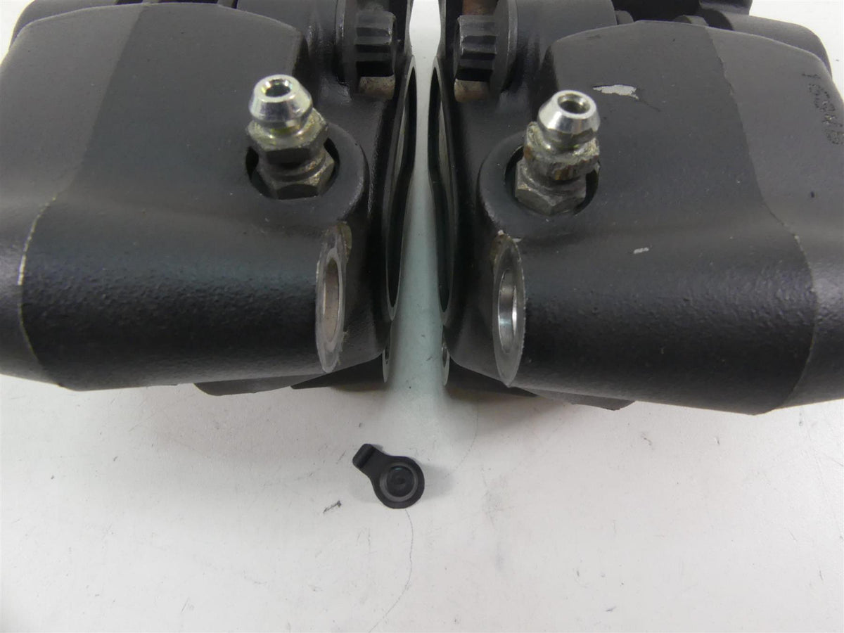 2015 Harley FXDL Dyna Low Rider Front Brake Caliper Set 41300001 41300002 {{ shop.shopifyCountryName }} - Mototech271