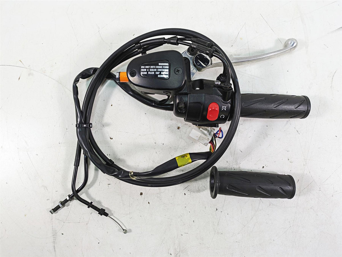 2011 Triumph America Front Brake Master Cylinder & Control Switch Set T2026200 {{ shop.shopifyCountryName }} - Mototech271