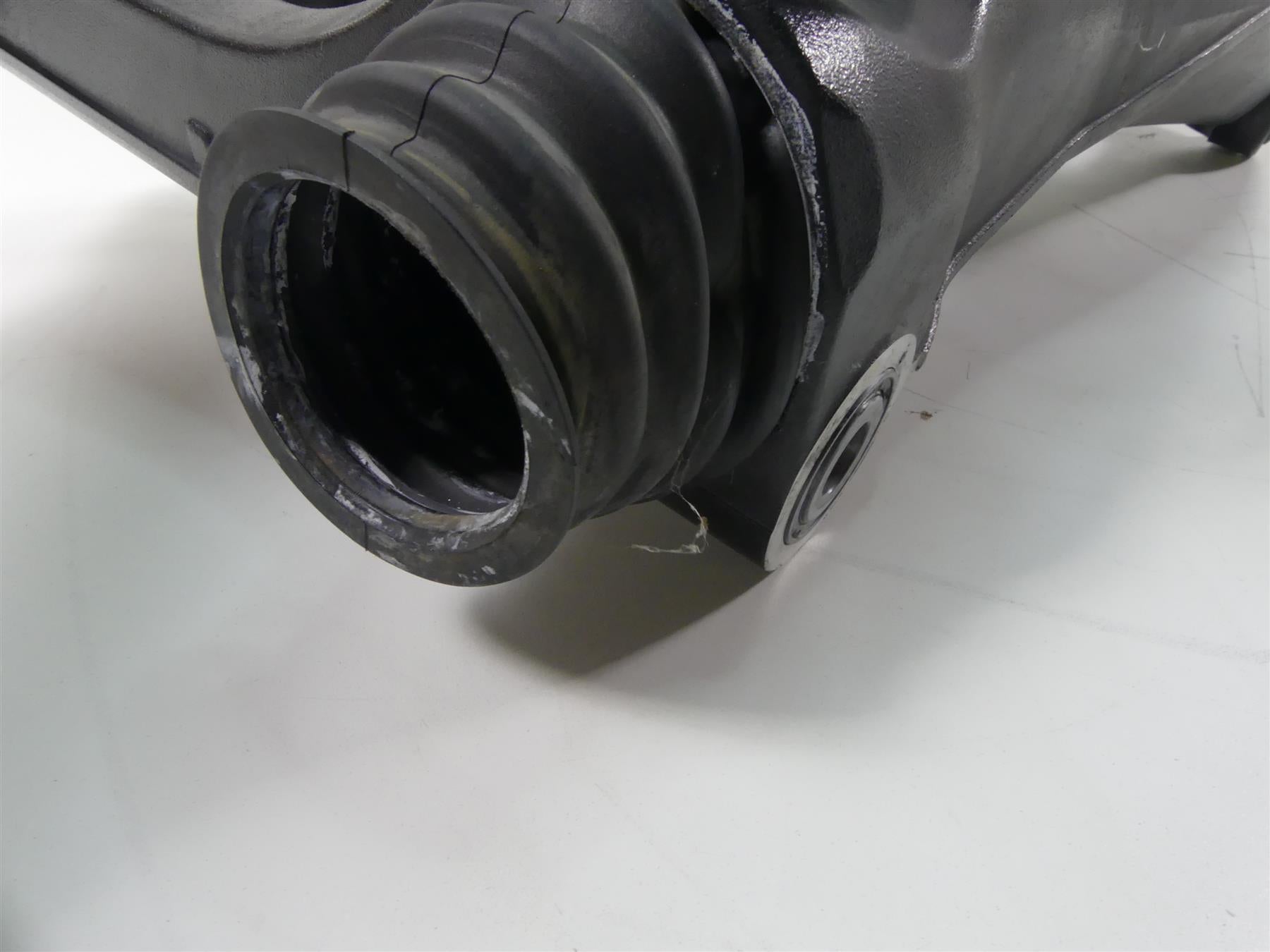 2015 BMW K1600GT K48 Swingarm Swing Arm Driveshaft Diff Set 33178528478 {{ shop.shopifyCountryName }} - Mototech271