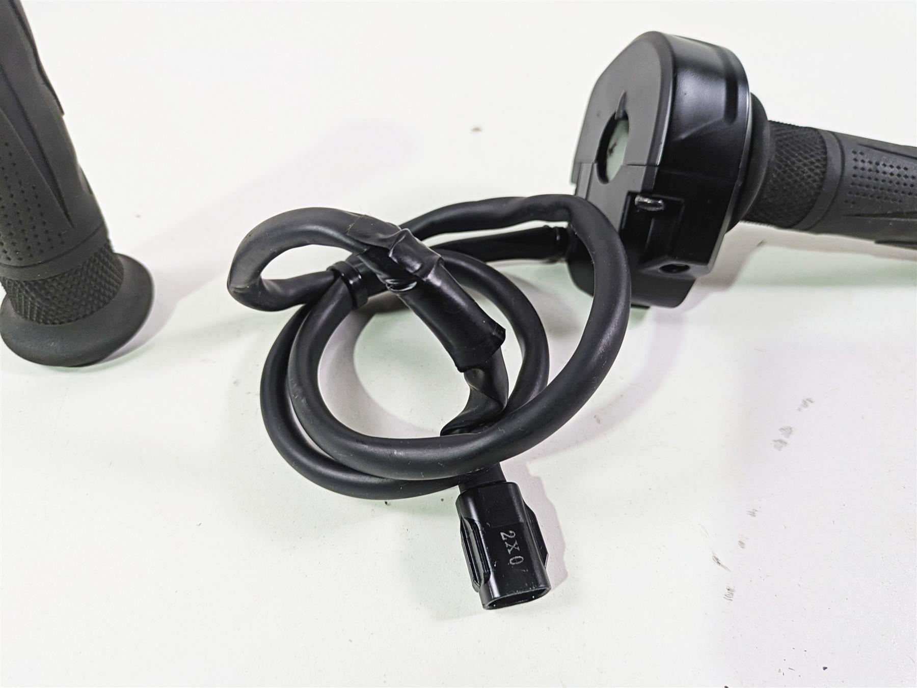 2024 Triumph Street Triple 765 R Fly By Wire Throttle Grip Sensor T2043055 {{ shop.shopifyCountryName }} - Mototech271