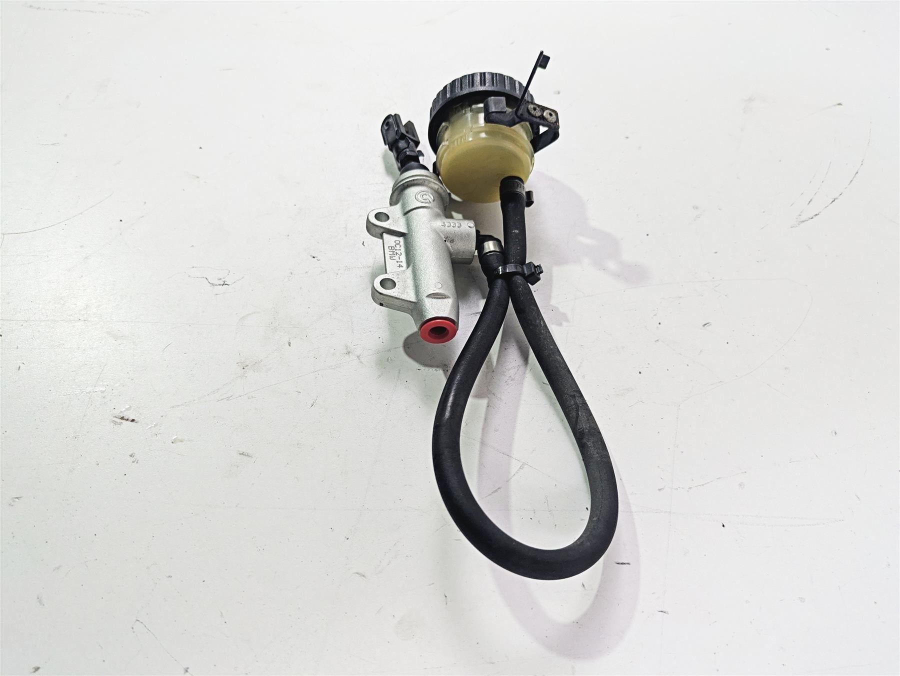 2010 BMW R1200GS K25 Brembo Rear Brake Master Cylinder 14mm 34317699574 {{ shop.shopifyCountryName }} - Mototech271
