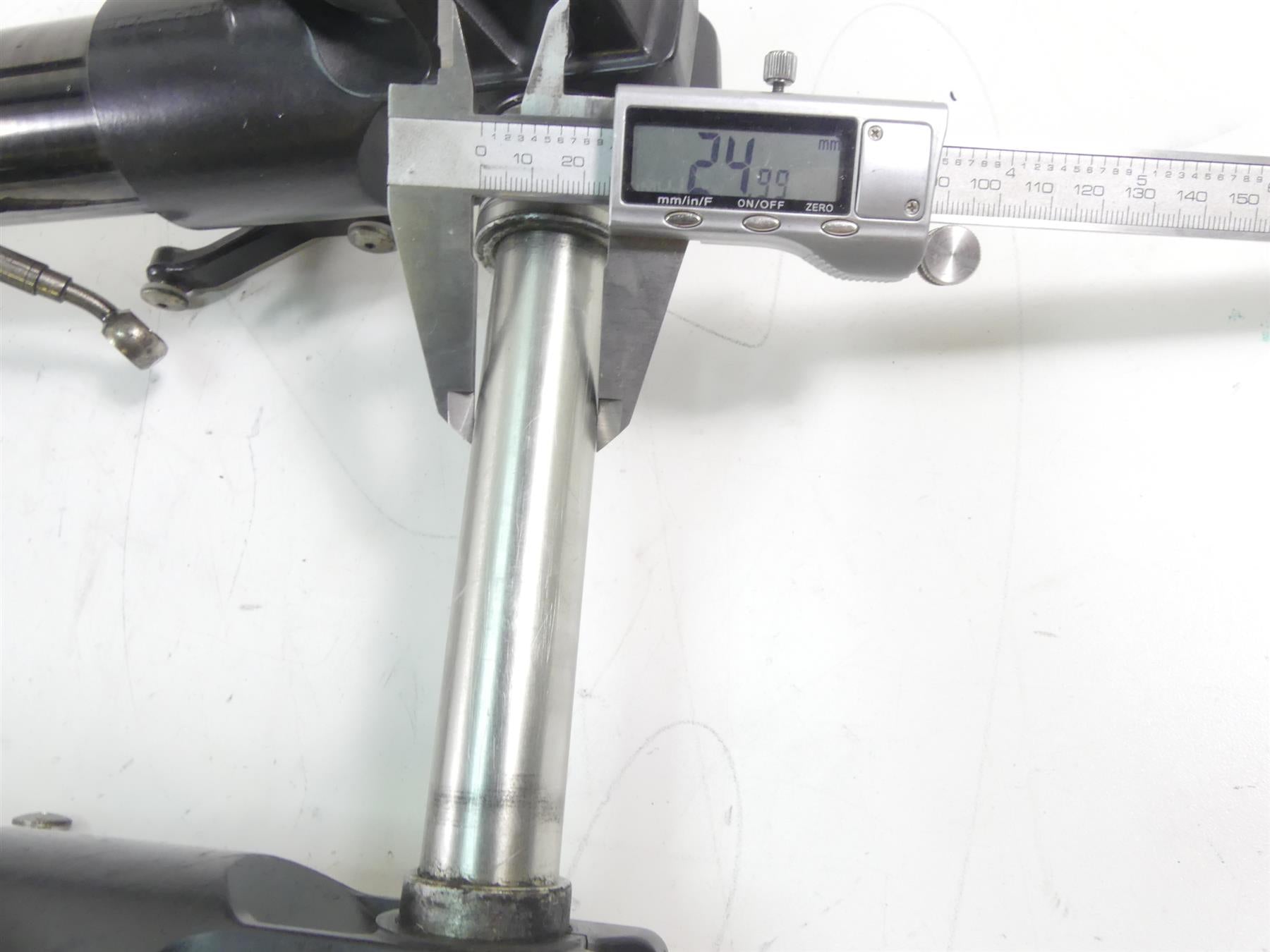 2011 Ducati Hypermotard 1100 SP Front Marzocchi Forks Triple Tree Set 34520331A {{ shop.shopifyCountryName }} - Mototech271