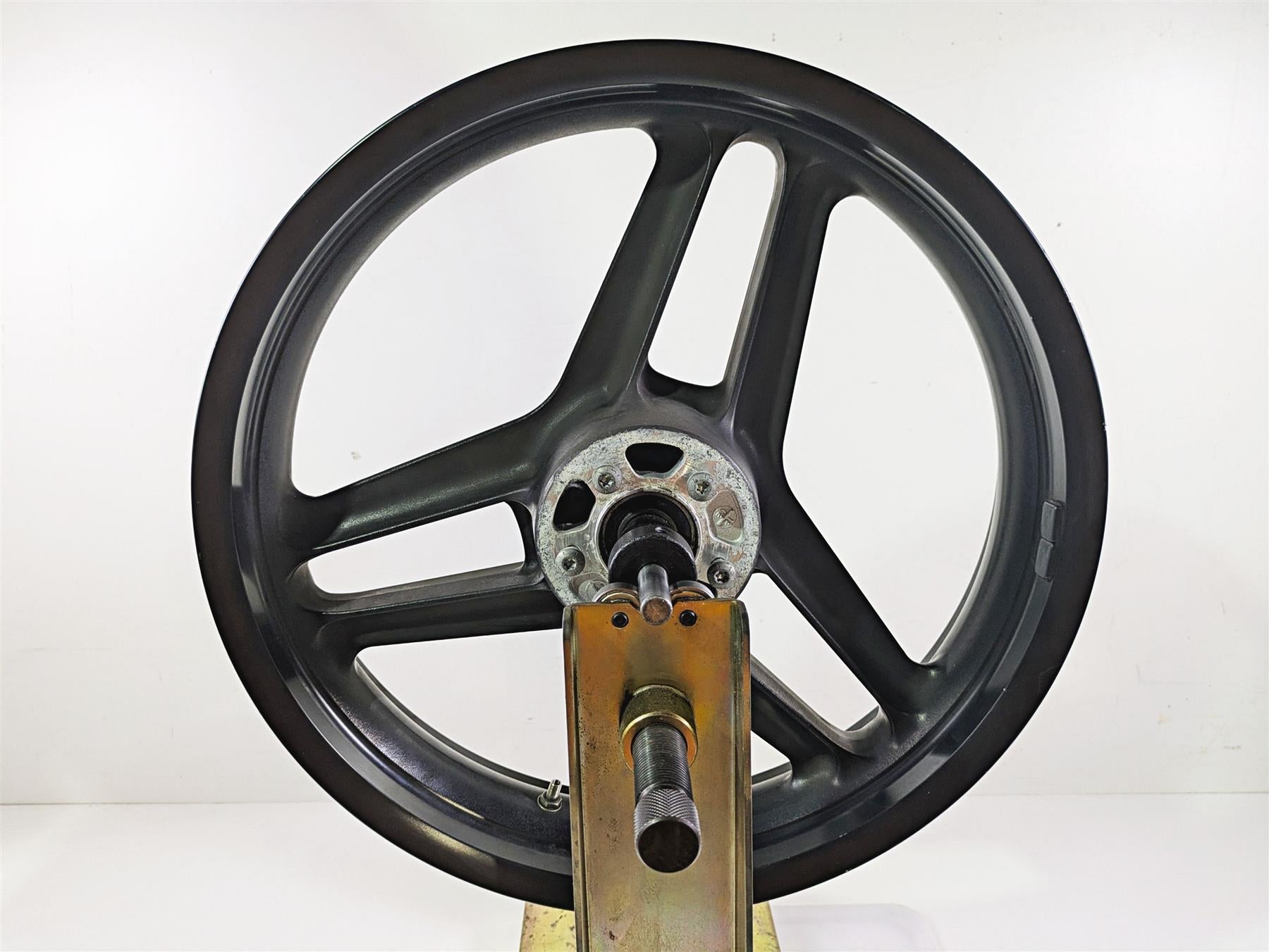 2009 Harley XR1200 Sportster Straight 18x3.5 Front Wheel Rim 43103-08 {{ shop.shopifyCountryName }} - Mototech271