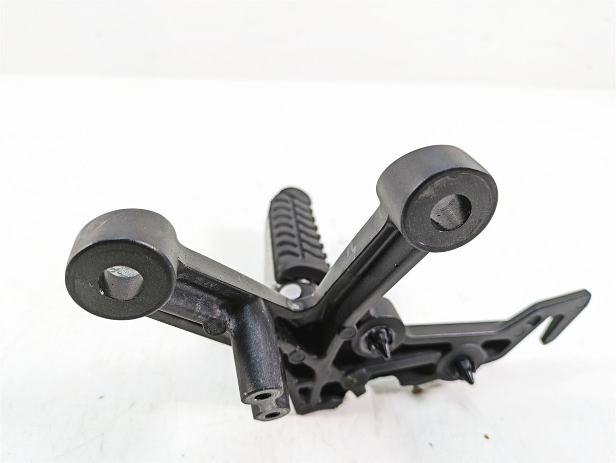 2018 Kawasaki ZX1002 Ninja H2 SX Right Passenger Foot Peg - Read 35063-1421-46R {{ shop.shopifyCountryName }} - Mototech271