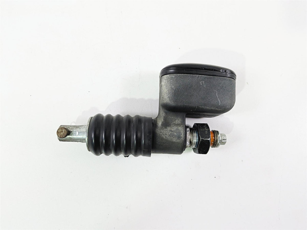 2004 Harley Softail FXSTDI Deuce Rear Brake Master Cylinder 41755-99F {{ shop.shopifyCountryName }} - Mototech271