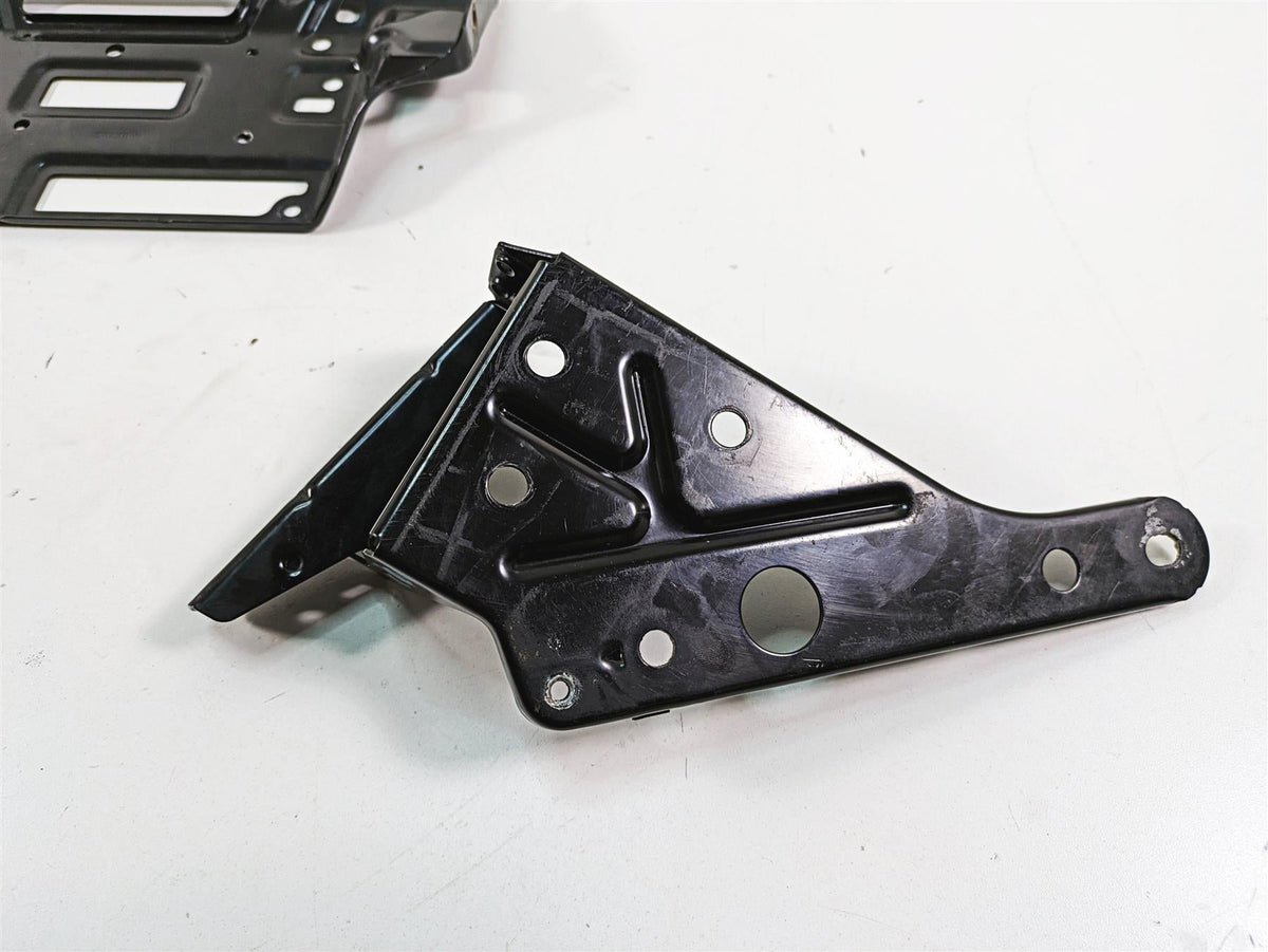 2018 Harley Touring FLHXSE CVO Street Glide Front Fairing Mounts 57000186 {{ shop.shopifyCountryName }} - Mototech271