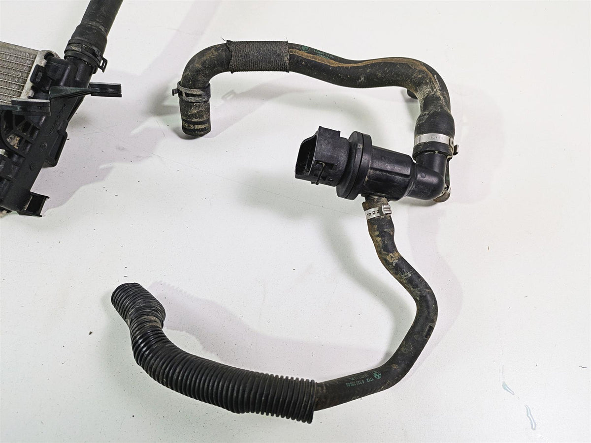 2017 BMW R1200 GS K50 Left Radiator + Thermostat & Cover Set 17118546408 {{ shop.shopifyCountryName }} - Mototech271
