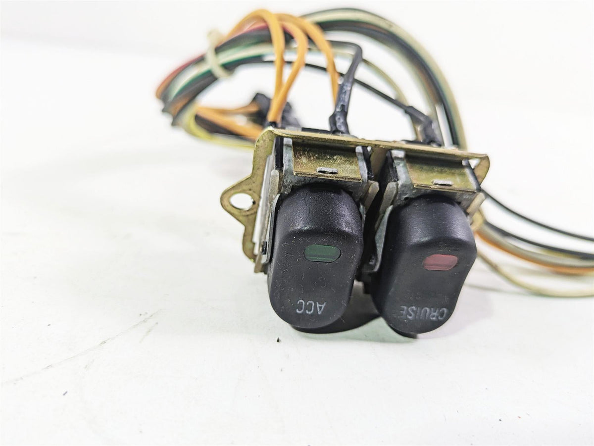 1996 Harley Touring FLHTCUI Electra Glide Aux Cruise Control Switch Set 71535-96 {{ shop.shopifyCountryName }} - Mototech271
