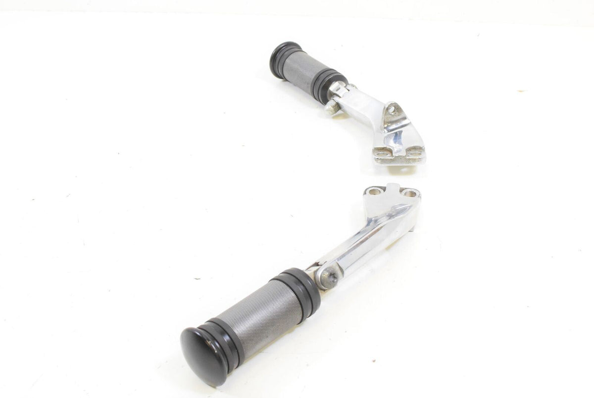 2010 Harley FXDFSE CVO Dyna Fat Bob Rear Passenger Footpeg Set 49251-06 {{ shop.shopifyCountryName }} - Mototech271