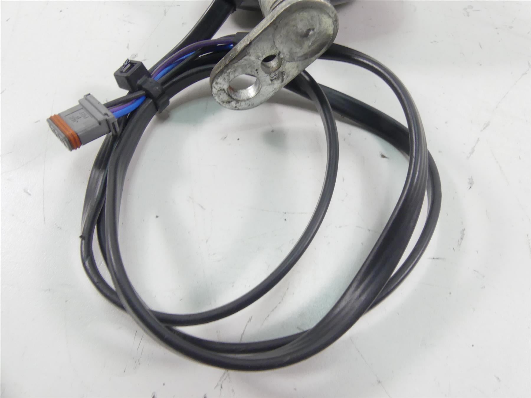 2021 Harley Softail FXBBS Street Bob Front Right Blinker Turn Signal 67800523 {{ shop.shopifyCountryName }} - Mototech271