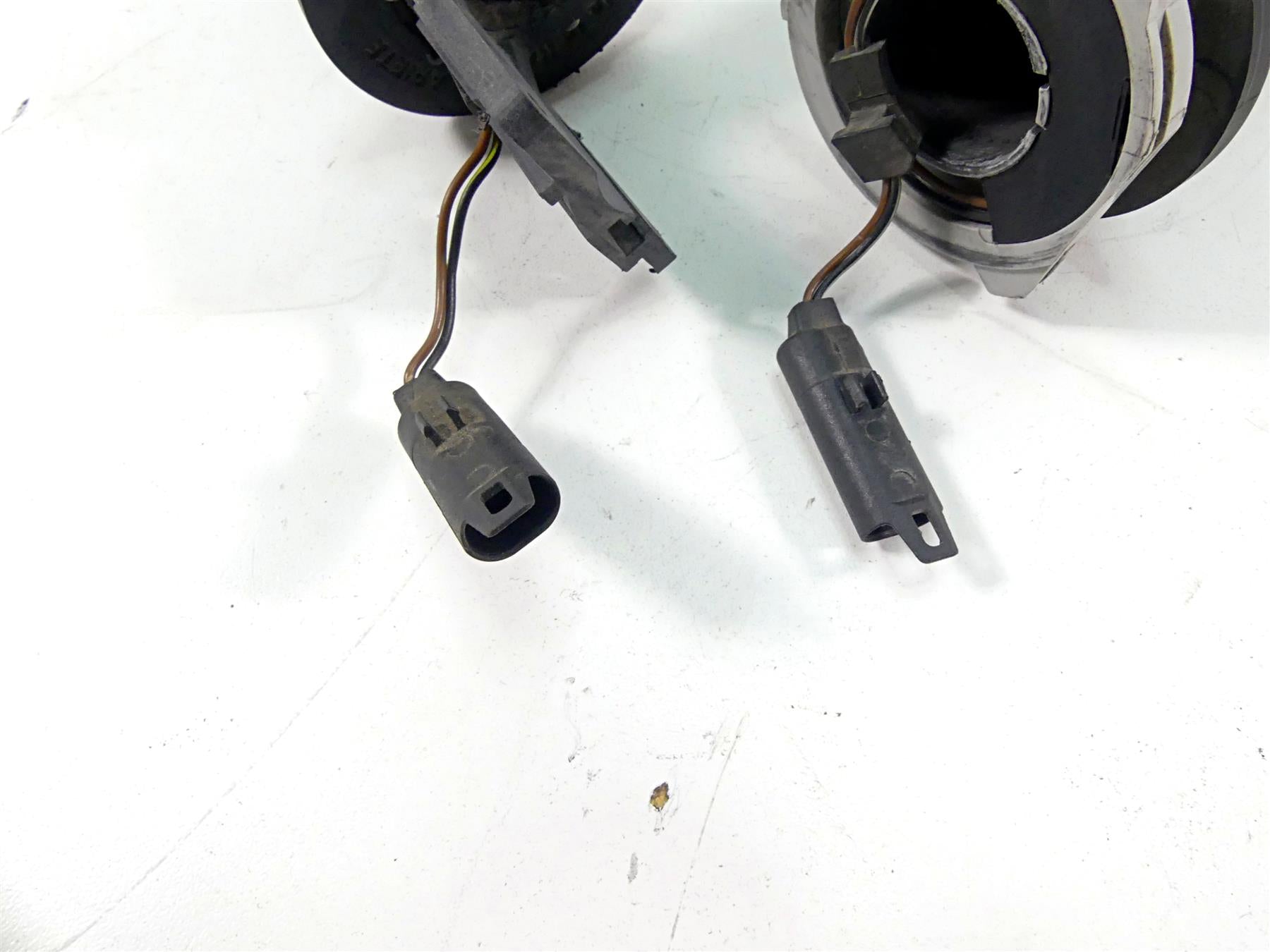2009 BMW R1200GS K255 Adv Heated Left Right Hand Grips 61317727067 61317695470 {{ shop.shopifyCountryName }} - Mototech271