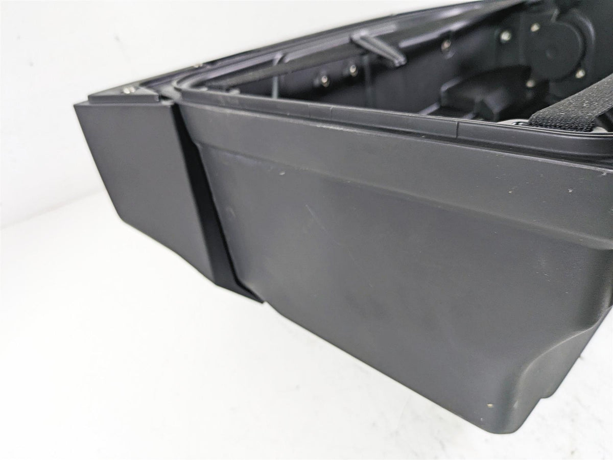 2022 BMW R1250 RT K052 Right Saddlebag Saddle Bag Case 46547728664 {{ shop.shopifyCountryName }} - Mototech271