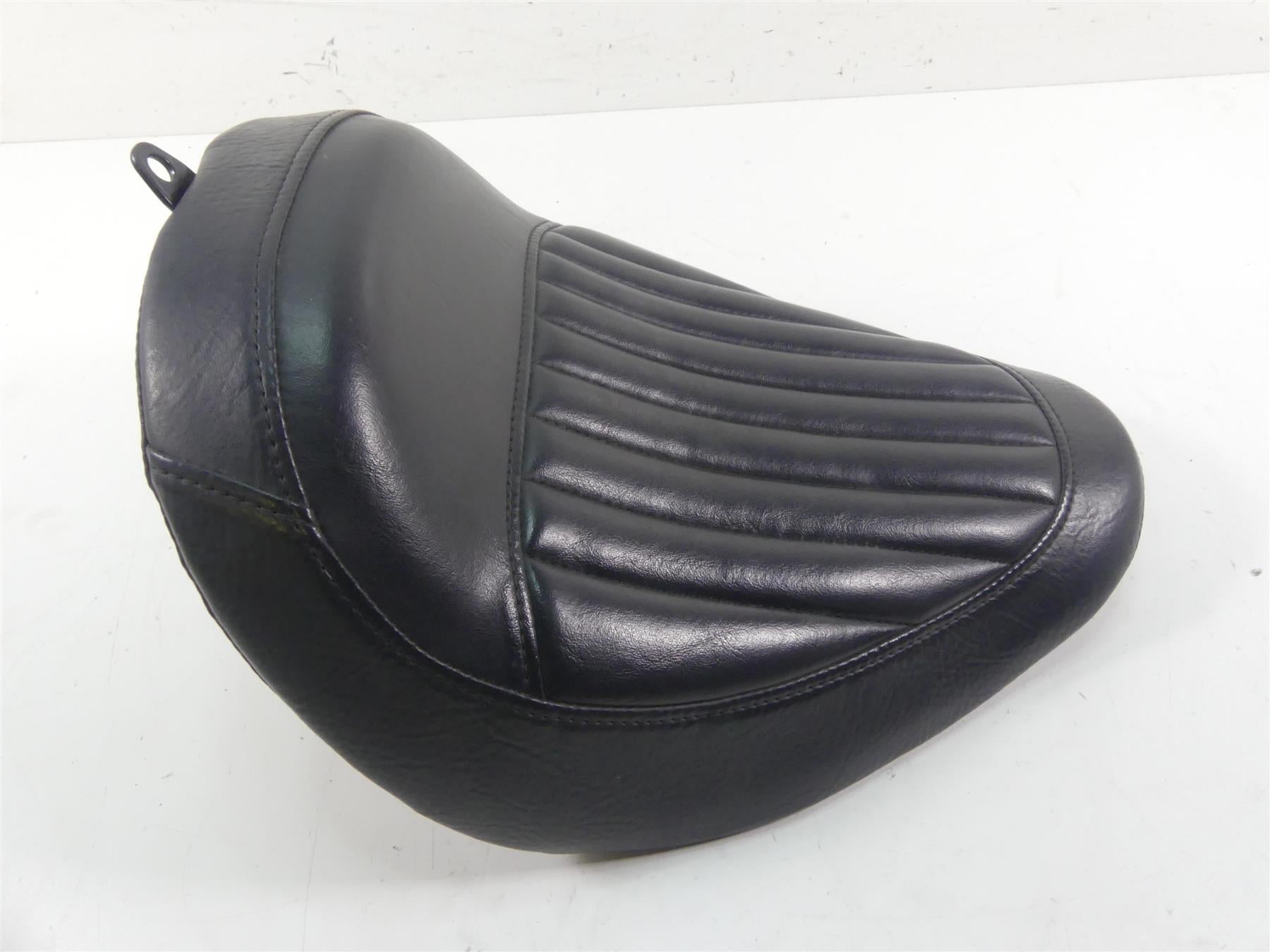 Harley Davidson Dyna Street Bob FXBB Front Rider Seat Saddle -Read 52000265 {{ shop.shopifyCountryName }} - Mototech271