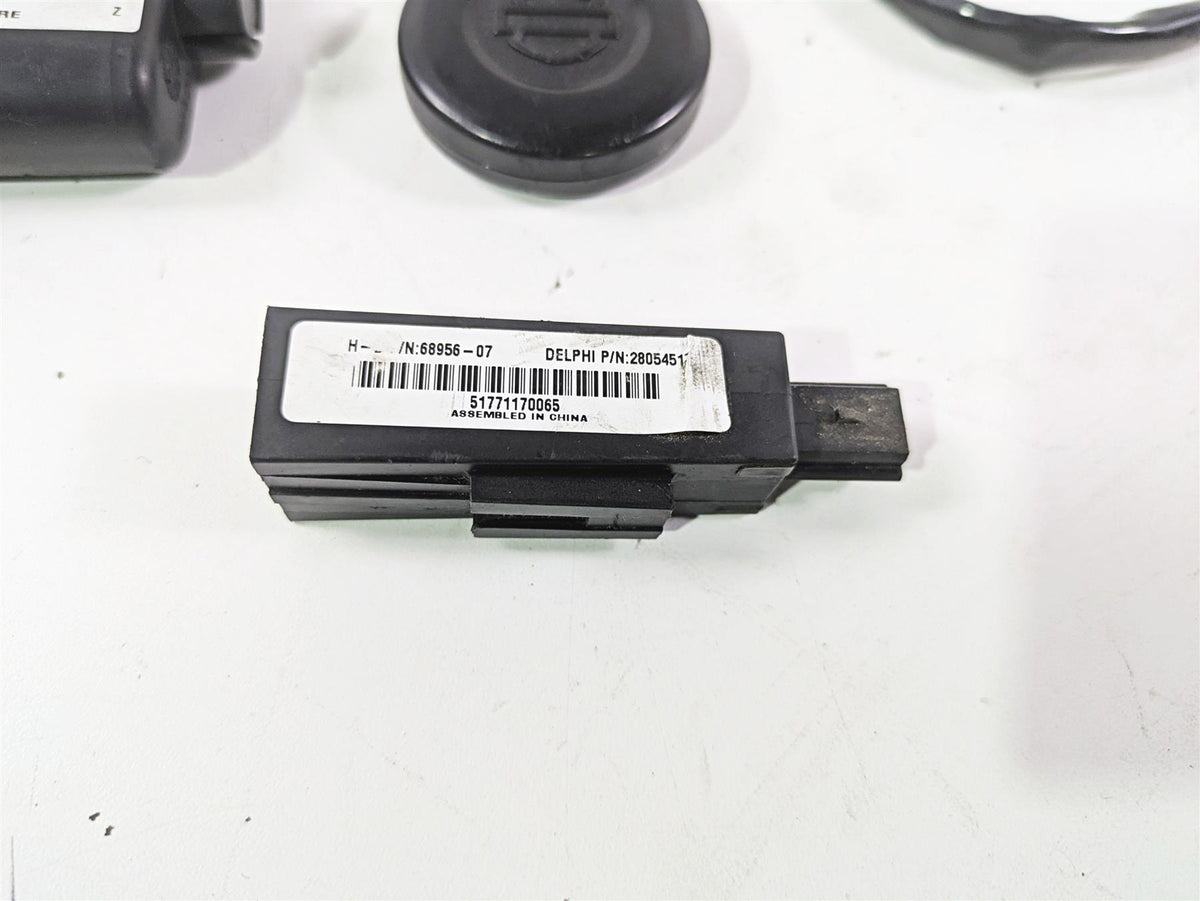 2007 Harley Touring FLHRSE CVO Road King Tssm Security Module + Fob 68924-07 {{ shop.shopifyCountryName }} - Mototech271
