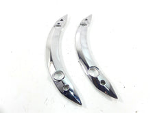 Load image into Gallery viewer, 2019 Indian Chieftain Classic Rear Fender Side Strut Braces 5139599 5139598
