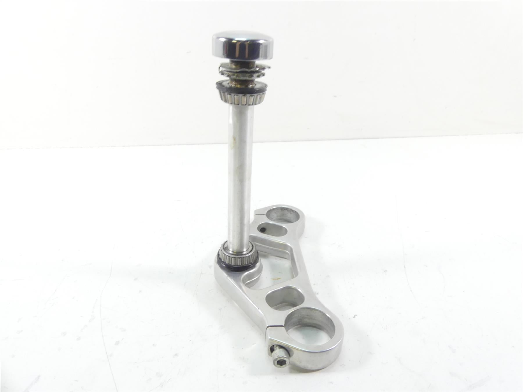 2006 Harley VRSCD Night V Rod Lower Triple Tree Steering Yoke - 49mm 46788-06A {{ shop.shopifyCountryName }} - Mototech271