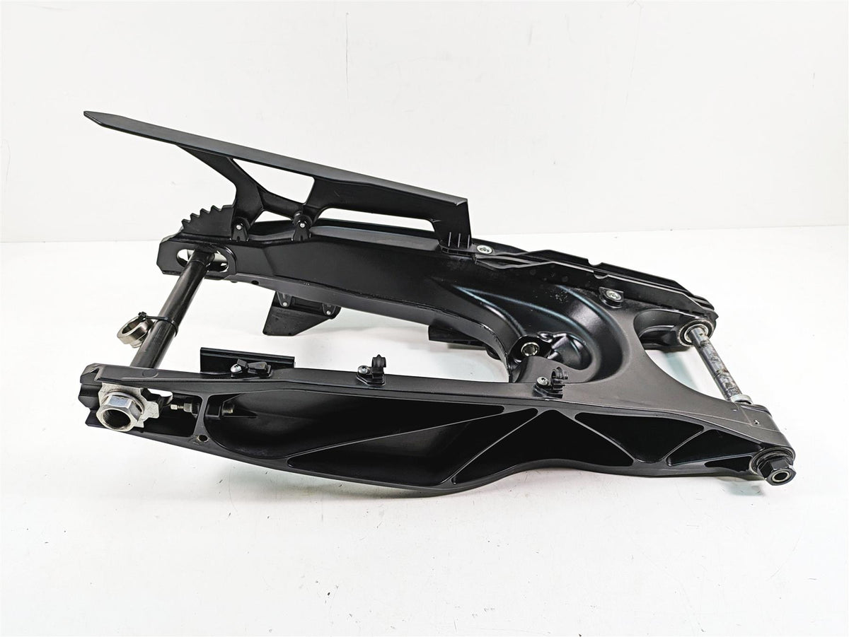 2018 KTM 1090 Adventure R Swingarm Swing Arm + Axle 6070403004433 60303298000 {{ shop.shopifyCountryName }} - Mototech271