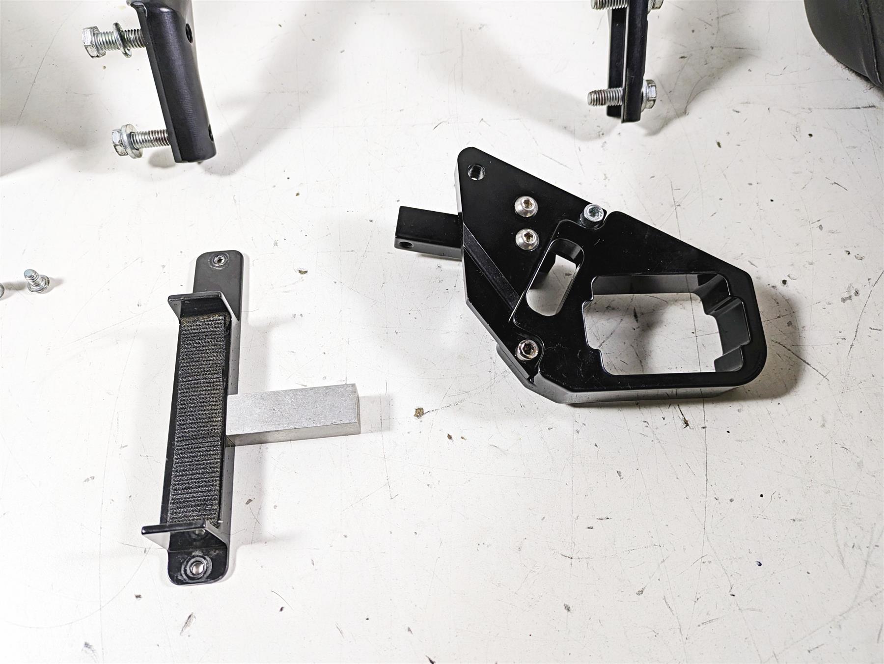 2015 Harley Touring FLHXS Street Glide Fbi 3" Drop Seat Subframe Set FBI-09LSF {{ shop.shopifyCountryName }} - Mototech271