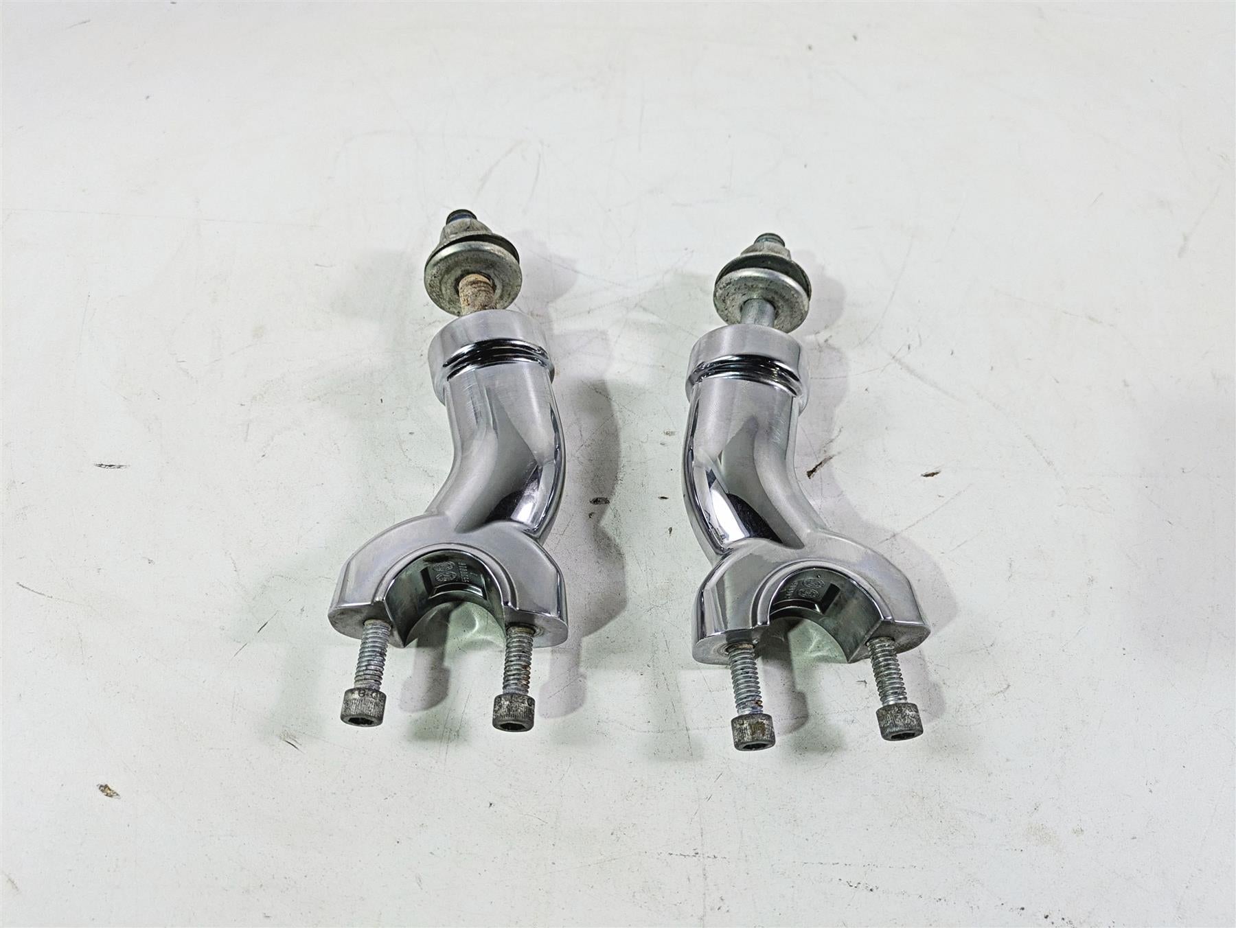 2018 Harley FXBR Softail Breakout Handlebar Handle Bar Risers Set 55900102 {{ shop.shopifyCountryName }} - Mototech271