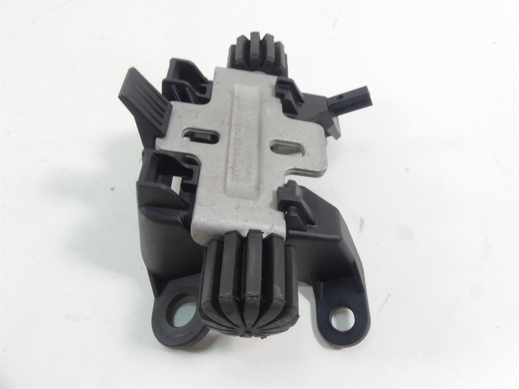 2014 BMW R1200GS K50 Front Rider Driver Saddle Seat + Mounting 52538532736 {{ shop.shopifyCountryName }} - Mototech271