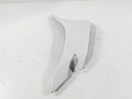 2018 Indian Chieftain Limited Right Upper Side Cover Fairing White Pearl 5450243 {{ shop.shopifyCountryName }} - Mototech271