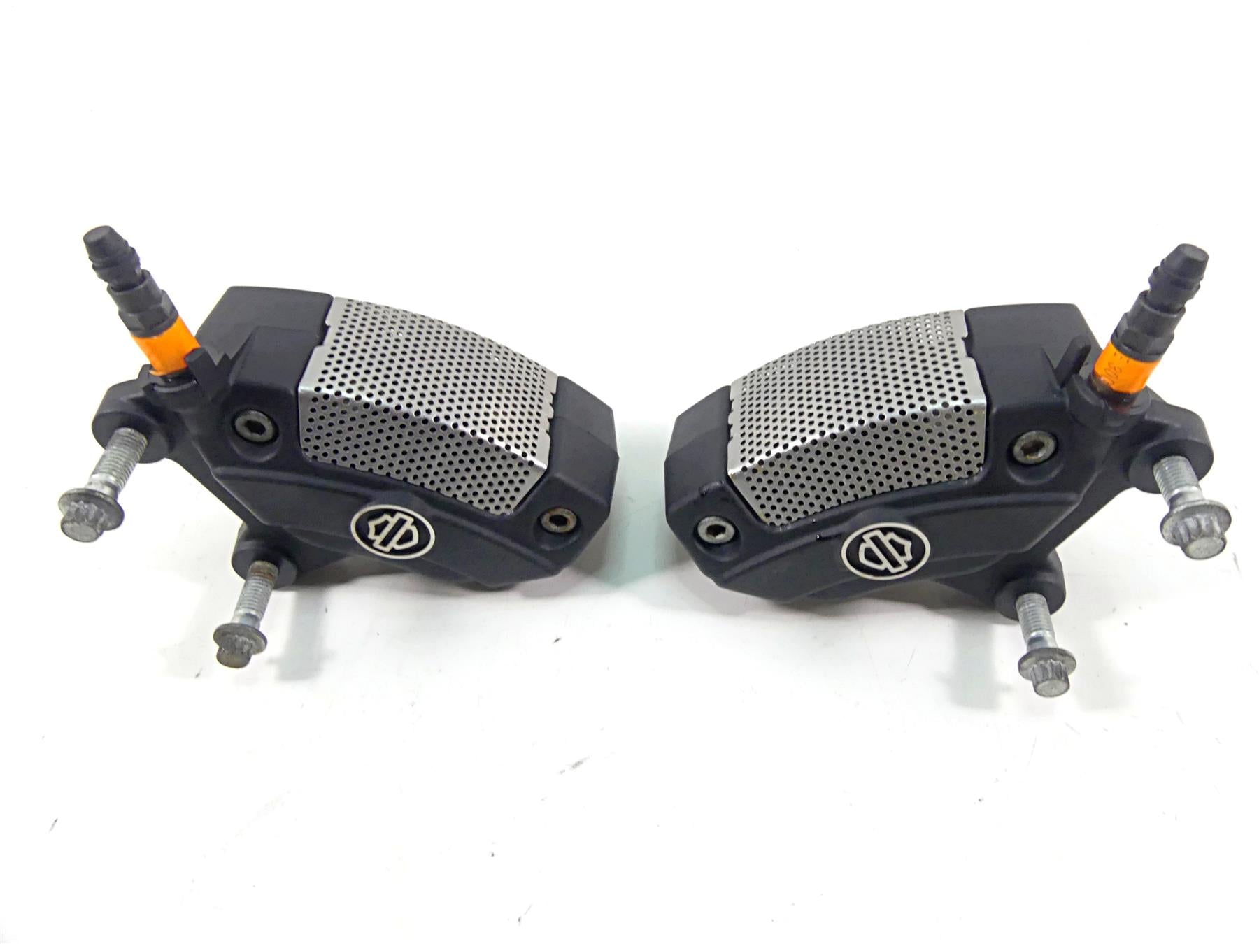 2015 Harley VRSCF Muscle V-Rod Nice Front Brake Caliper Set 44731-08 44732-08