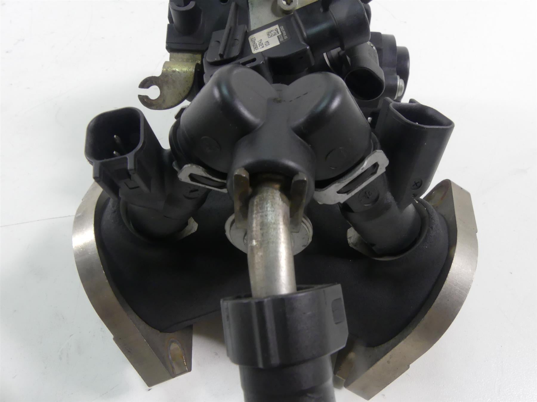 2007 Harley Touring FLHTCU SE CVO Electra Glide Throttle Body Bodies 27708-06B {{ shop.shopifyCountryName }} - Mototech271