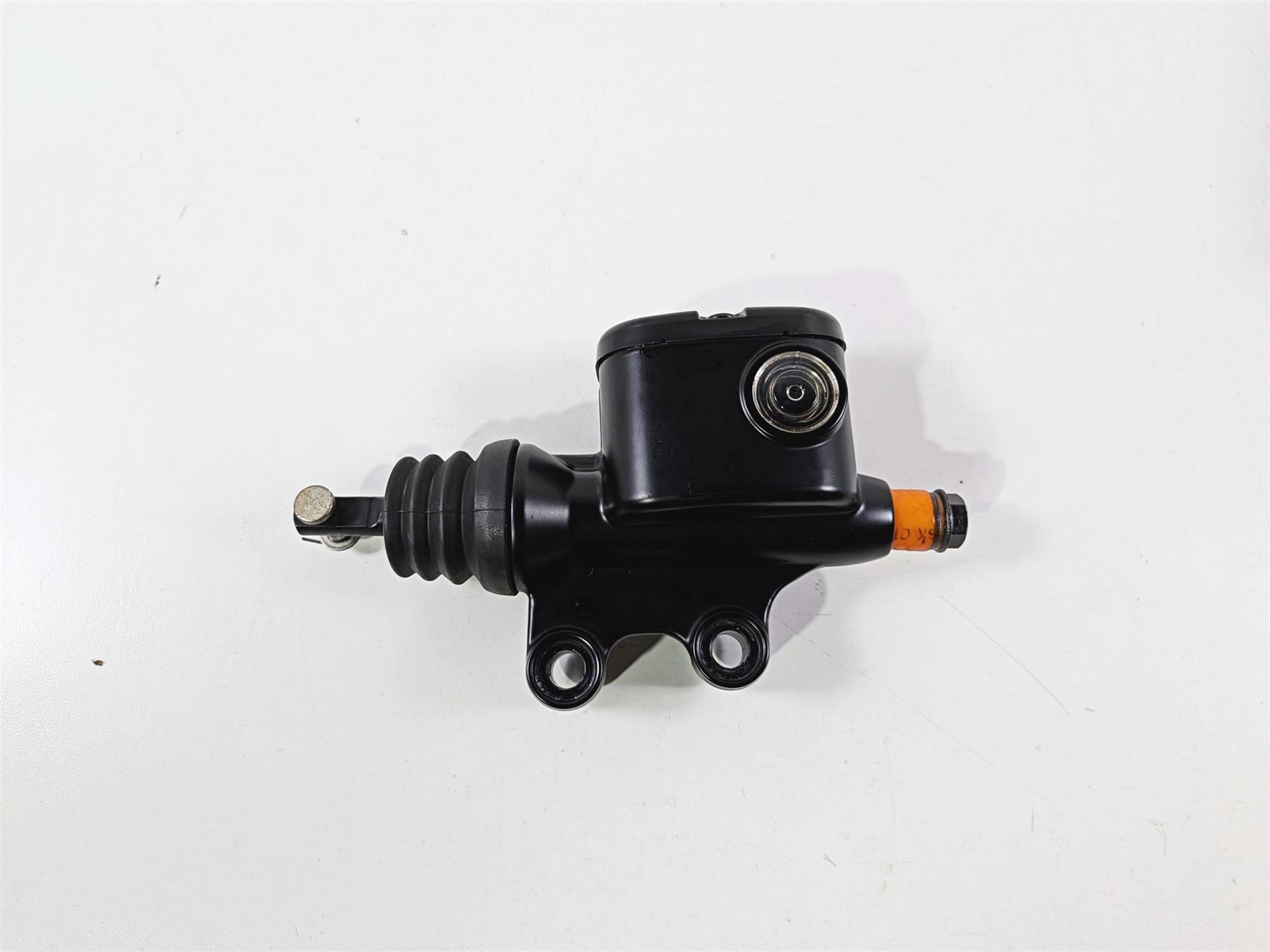 2014 Harley Touring FLHTK Electra Glide Rear Brake Master Cylinder 41700028A-Mototech271
